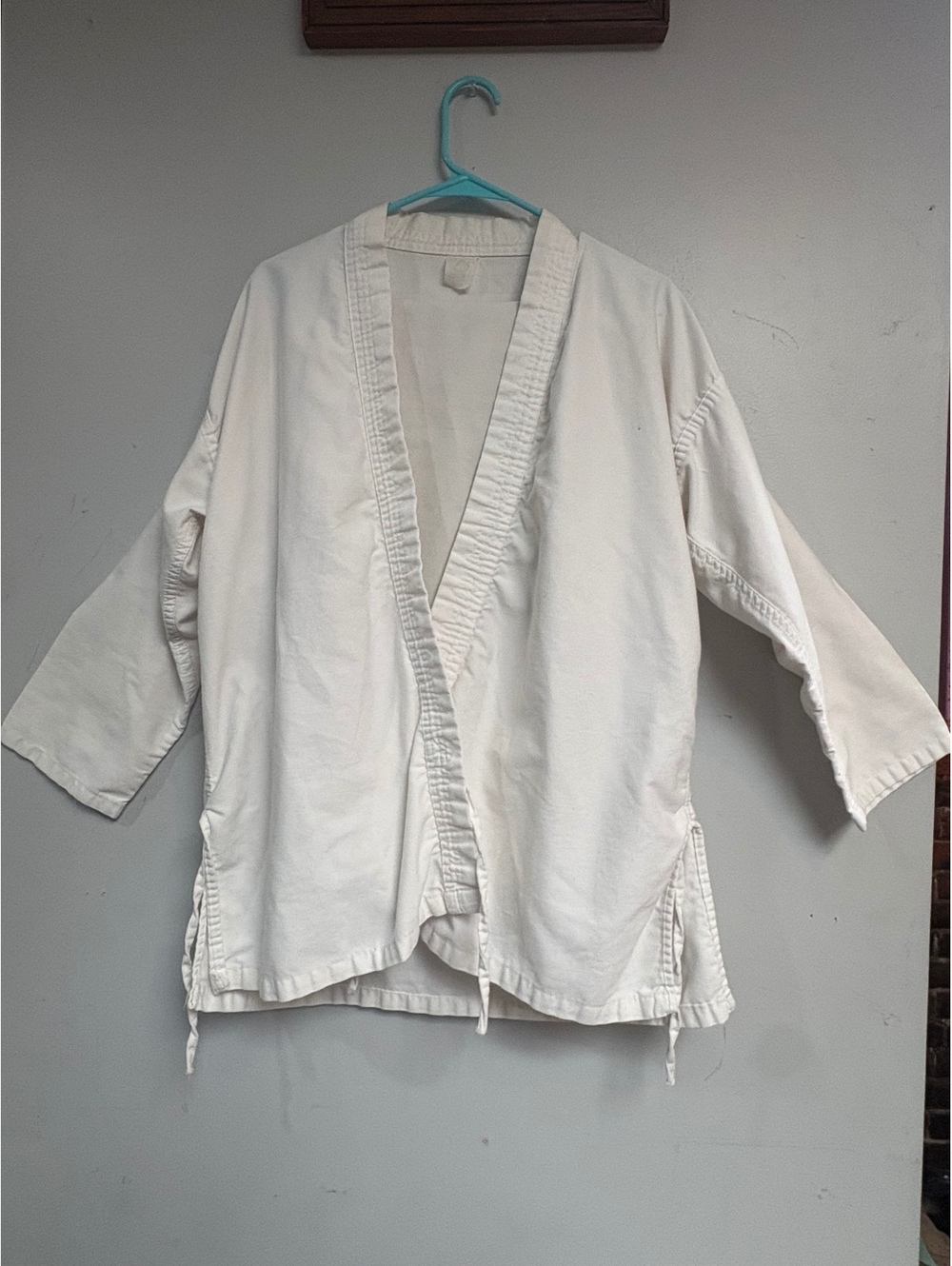 Classic White Martial Arts Gi Uniform Set - Jacket and Pants